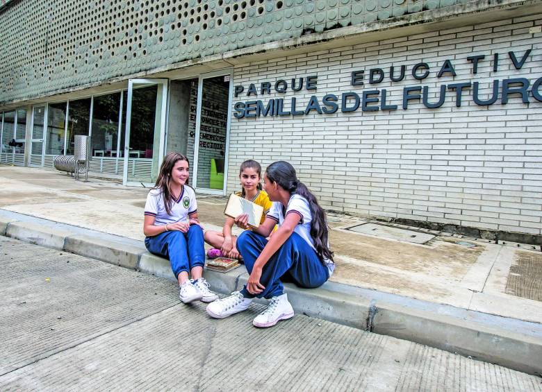 Procesos educativos que involucren la multiculturalidad que tiene Antioquia en sus regiones son prioridad. FOTO Juan antonio sánchez