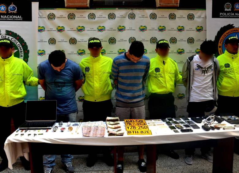 Tres presuntos miembros de “la Viña”, capturados por la muerte de dos extranjeros en Medellín. FOTO: Cortesía.