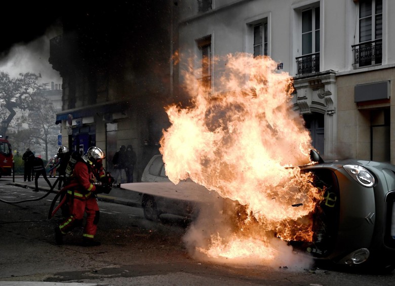 En París se registraron actos de violencia y más de un centenar de detenidos. FOTO AFP