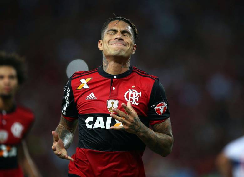Flamengo deberá jugar dos partidos a puerta cerrada y pagar una millonaria multa a la Conmebol. FOTO EFE