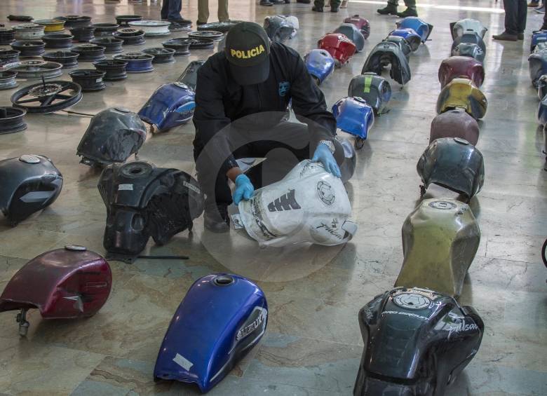 La Fiscalía ha detectado que las autopartes robadas son comercializadas en diferentes ciudades del país. FOTO Róbinson Sáenz