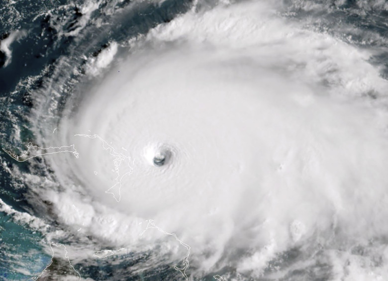 Ojo del huracán Dorian en Estados Unidos y Bahamas. Foto: AFP