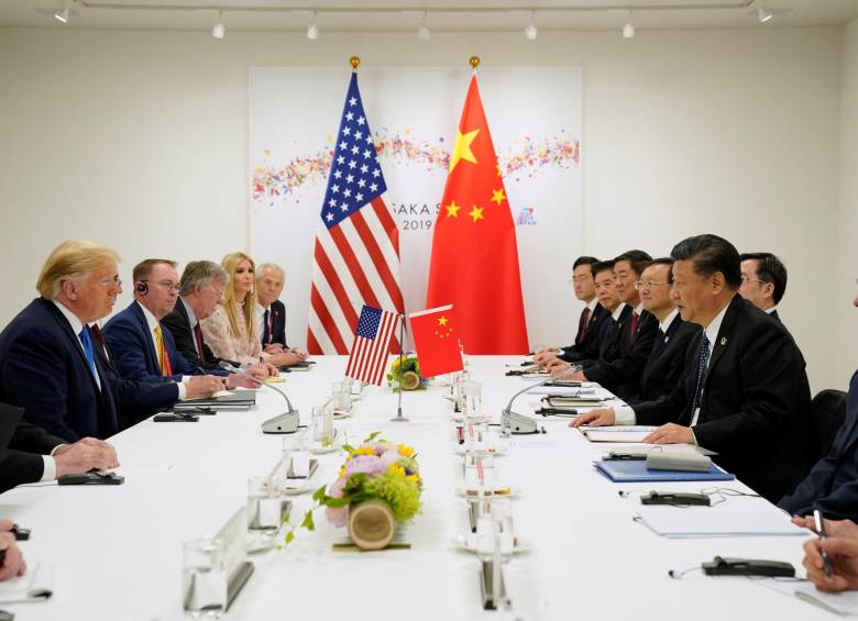 El mundo a la expectativa por ruta que fijen EE. UU. y China, enfrentados por una guerra comercial. Encuentro de Donald Trump con su homólogo chino Xi Jinping en la cumbre del G20. FOTO reuters
