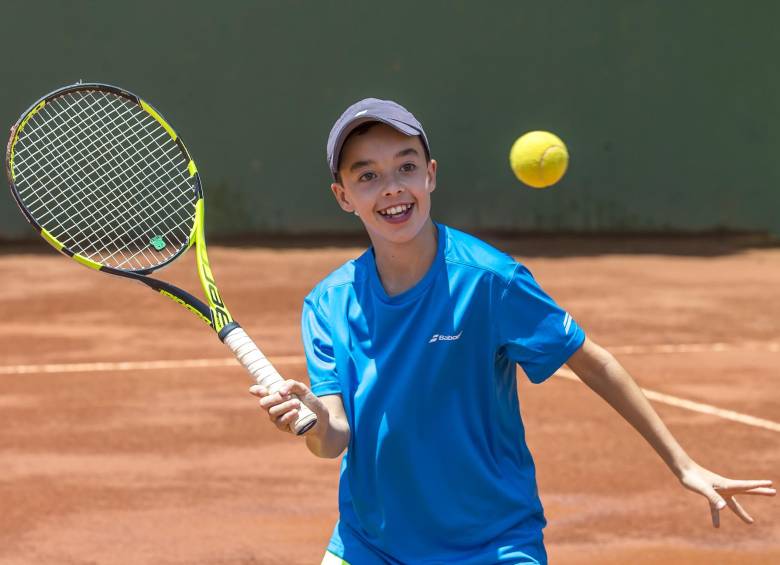 Alejandro ha ganado varios torneos nacionales en la categoría sub-12 y ha logrado medallas en sub-14. FOTO juan antonio sánchez