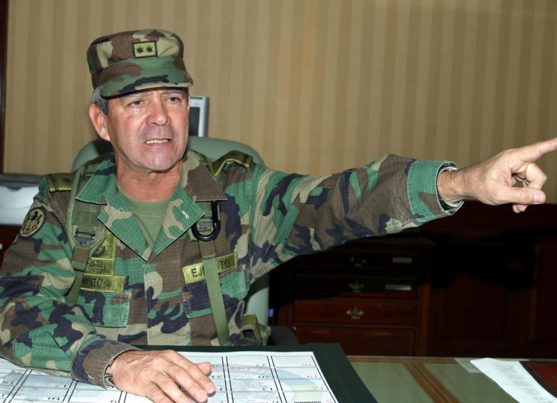 El general (r) Mario Montoya. FOTO Colprensa