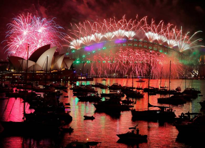 Así se vieron los fuegos artificiales en Síndney. FOTO Reuters