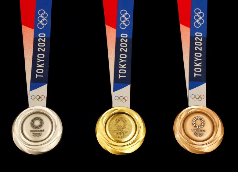 Estas son las medallas que recibirán los deportistas que alcancen el podio de los próximos Juegos Olímpicos de Tokio 2020. FOTO EFE