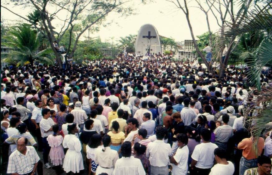 El sepelio de las víctimas de la masacre de La Chinita que enlutó al municipio de Apartadó. FOTO ARCHIVO
