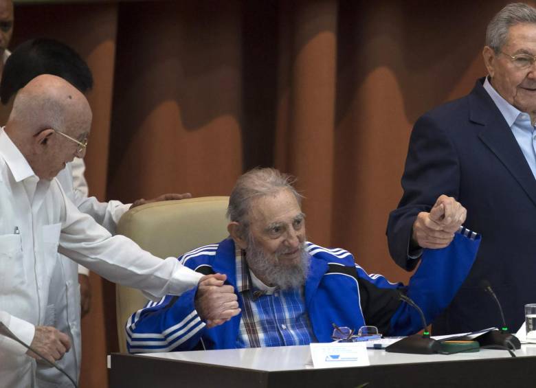 El líder cubano Fidel Castro exhortó a sus correligionarios a continuar con las ideas que lo llevaron a fundar el partido hace más de cinco décadas. FOTO AP