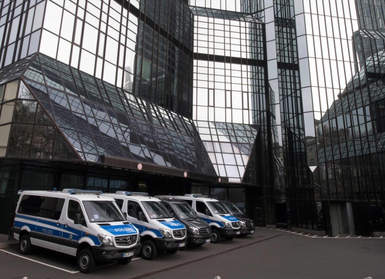 La investigación contra empleados del Deutsche Bank se produce por blanqueo de dinero. FOTO AFP