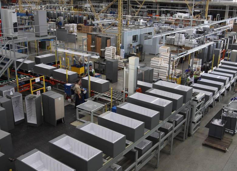 La planta de producción de lavadoras de Whirlpool y Haceb, en Copacabana, genera 250 empleos. FOTO archivo -M. Saldarriaga