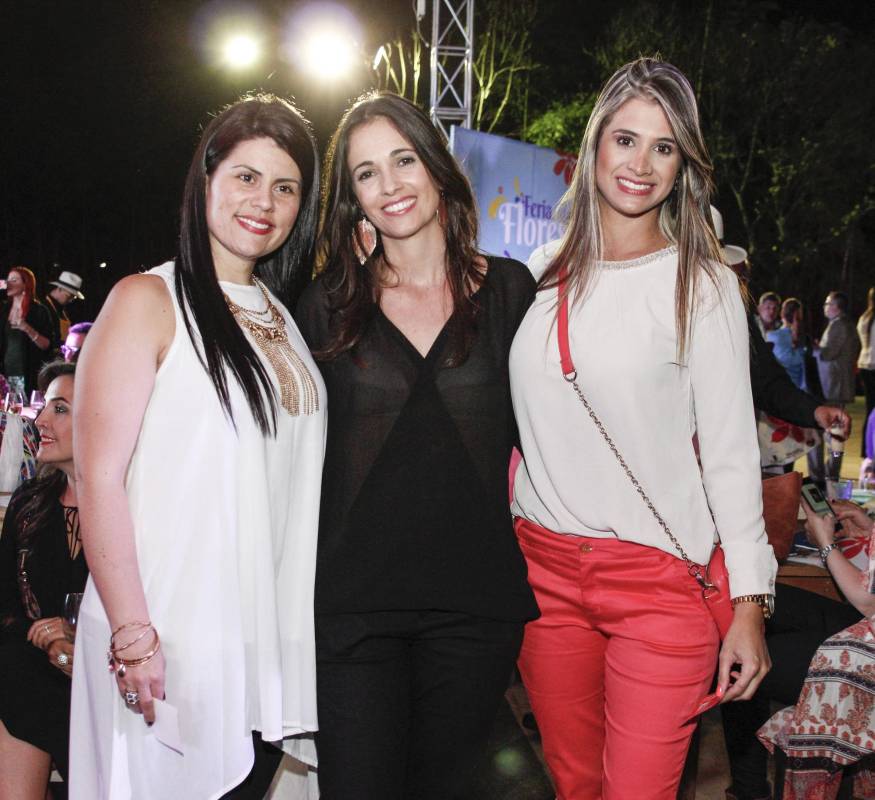 Paulina Parra, Clemencia Botero, Carolina Ortiz y Moisés Vitola. Foto Cámara Lúcida.