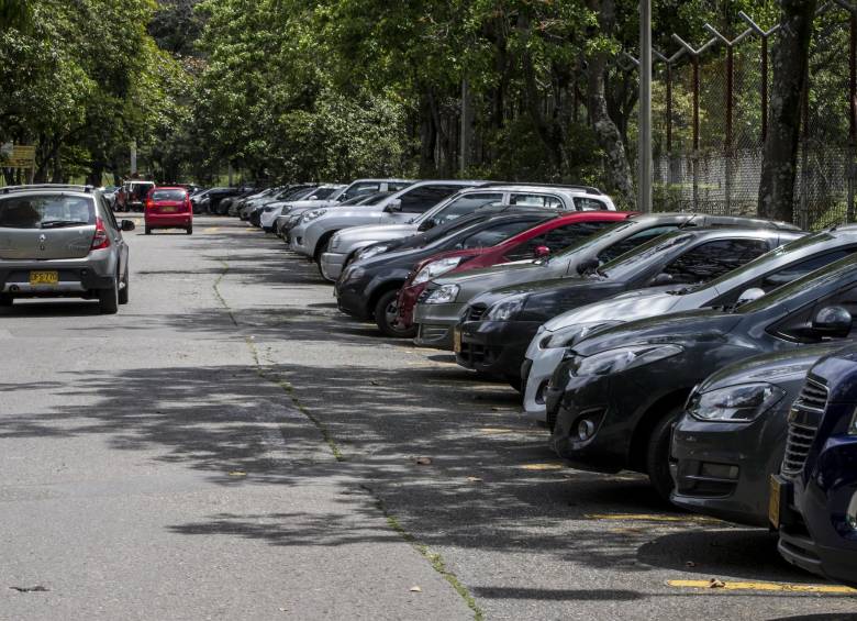 Parqueaderos son la “mala nota” en las universidades