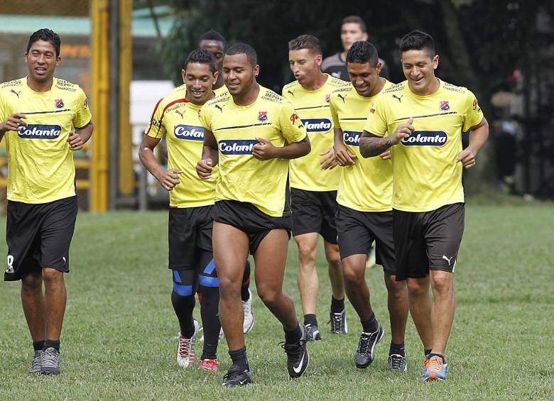Encabezan el grupo Jhersson Córdoba y Germán Cano, en Sofasa. FOTO Donaldo Zuluaga