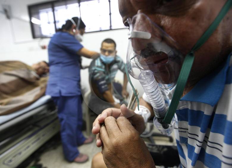 La mayoría de las infecciones como el resfriado común son leves, pero según el estado de salud de la persona pueden complicarse. Esté atento a los síntomas y consulte. FOTO Manuel Saldarriaga