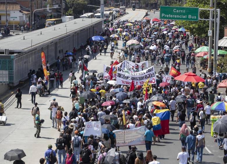 Marchas del pasado enero en Medellín. Este 21 de octubre se llevarán a cabo nuevas movilizaciones en la ciudad y el país. Foto: Manuel Saldarriaga Quintero. 