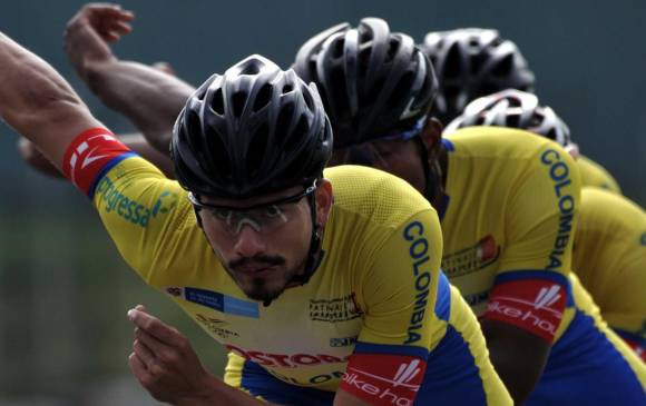 Pedro Causil, campeón mundial de velocidad, 18 títulos orbitales. FOTO cortesía fedepatín