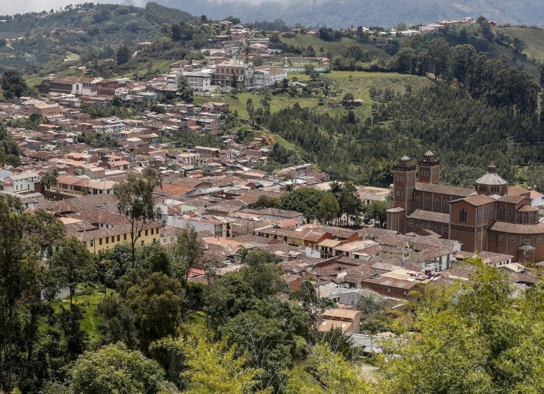 Algunos habitantes de Jericó quieren conservar la vocación de su pueblo frente a la llegada de minería a gran escala. FOTO JAIME PÉREZ