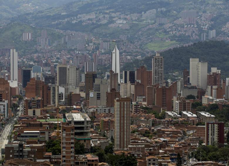 Pilares como capital humano y sofisticación de negocios le dieron por segunda vez el puesto número dos en el ranking de 26 departamentos. Foto Jaime Pérez