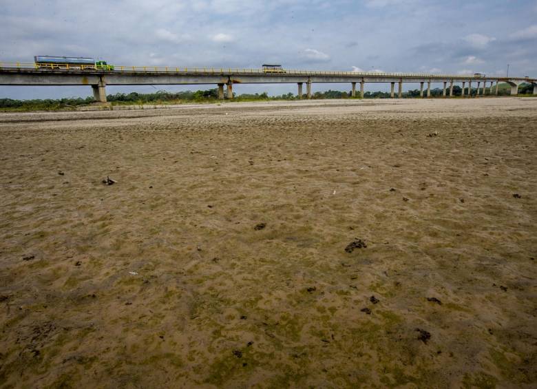 Puente La Paz que une Antioquia con Boyacá.