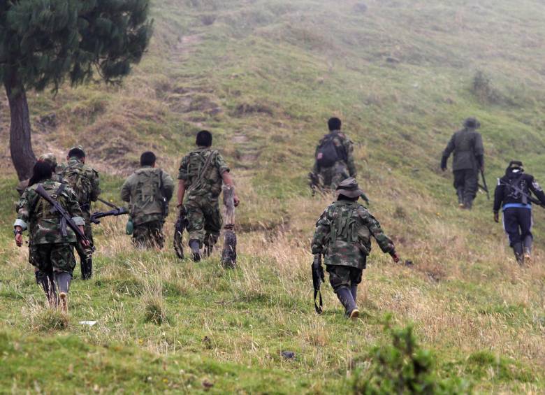 El informe revela que, a medida que las acciones armadas de las Farc han disminuido, las del Eln se han intensificado. FOTO ARCHIVO