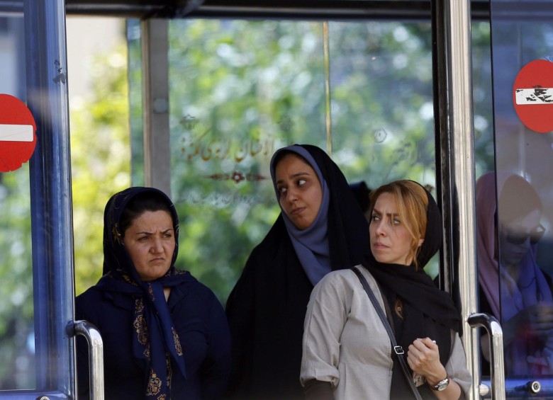 Los ataques con ácido son vinculados en Irán, tal como en otras partes del mundo, a la violencia machista, lo que llevó a protestas en 2014. FOTO AFP