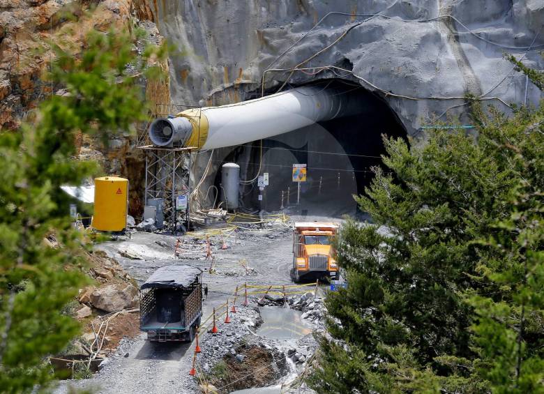 Con pago de sobretasa usuarios del aeropuerto José María Córdova ayudarán a financiar túnel de Oriente