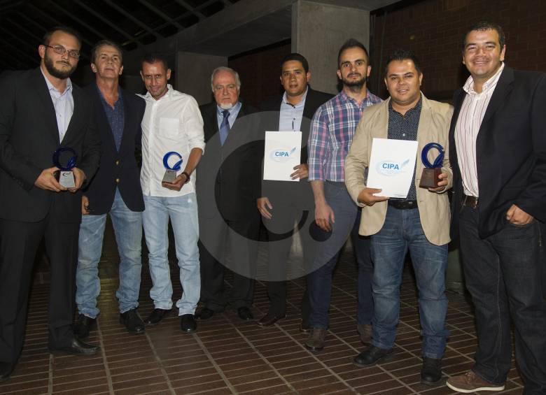 Periodistas y reporteros gráficos de EL COLOMBIANO ganaron premios a la excelencia periodística. FOTO JAIME PÉREZ