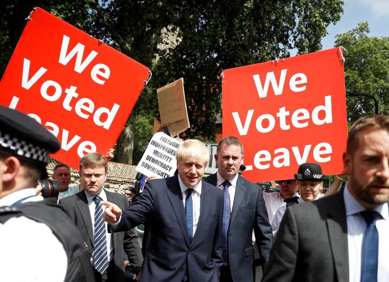 Boris Johnson está a favor de efectuar el Brexit este año, así no se alcance un acuerdo con la Unión Eurupea. FOTO: REUTERS