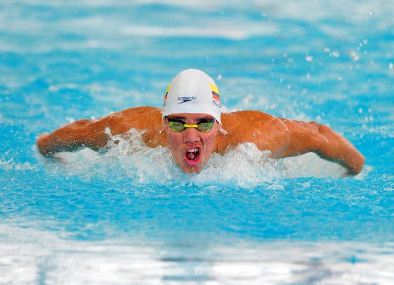 Juan C. Ocampo logró ayer su tercera presea. Había sido plata en relevos 4x100 y 4x100 metros mixta. FOTO CORTESÍA BILL TORRES A.