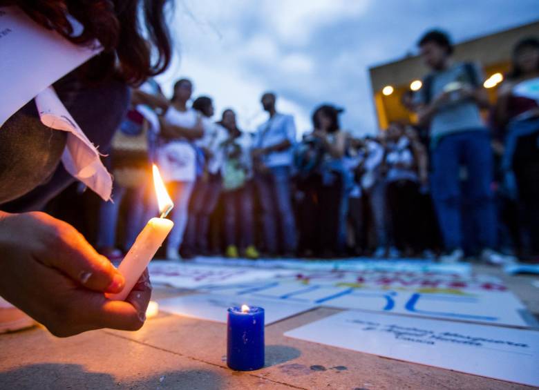 El pasado viernes hubo una velatón nacional para exigir respeto por la vida. FOO JULIO CÉSAR HERRERA