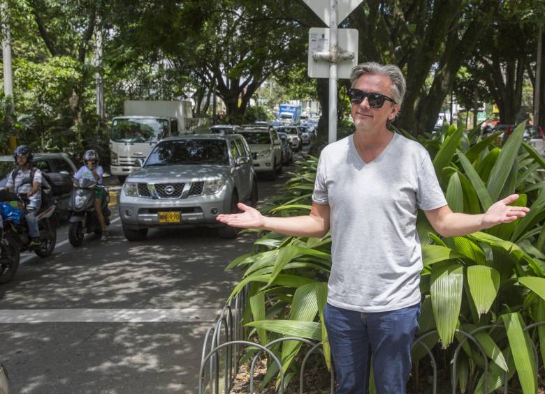 Colville tiene 50 años. Nació en Canadá pero está radicado en Copenhague. Se le considera “el Papa del ciclismo urbano”. FOTO EDWIN BUSTAMANTE