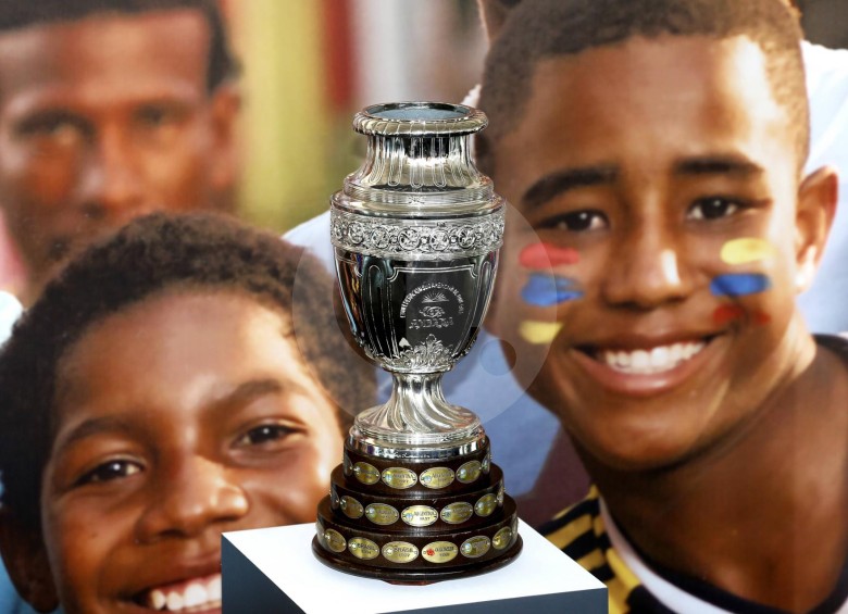 Colombia organizó el evento en el año 2001 y la última vez que el trofeo visitó al país fue en la gira previa a la Copa América del Chile 2015. FOTO JUAN ANTONIO SÁNCHEZ