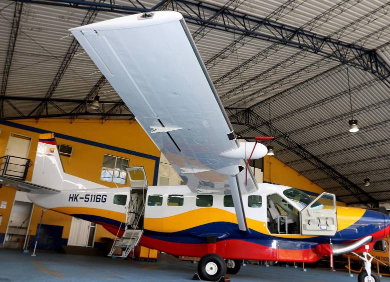 Esta nueva avioneta que opera con turbina, tiene una capacidad superior a una tonelada y podrá llegar a 27 aeropuertos alejados de Antioquia y departamentos vecinos. FOTO Julio César Herrera