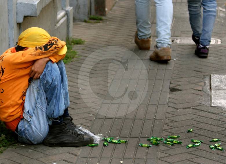 393 mil muchachos entre los 5 y 14 años trabajan en Colombia, al igual que otros 626 mil entre 15 y 17 años, según el informe de trabajo infantil elaborado por el Dane. FOTO juan antonio sánchez