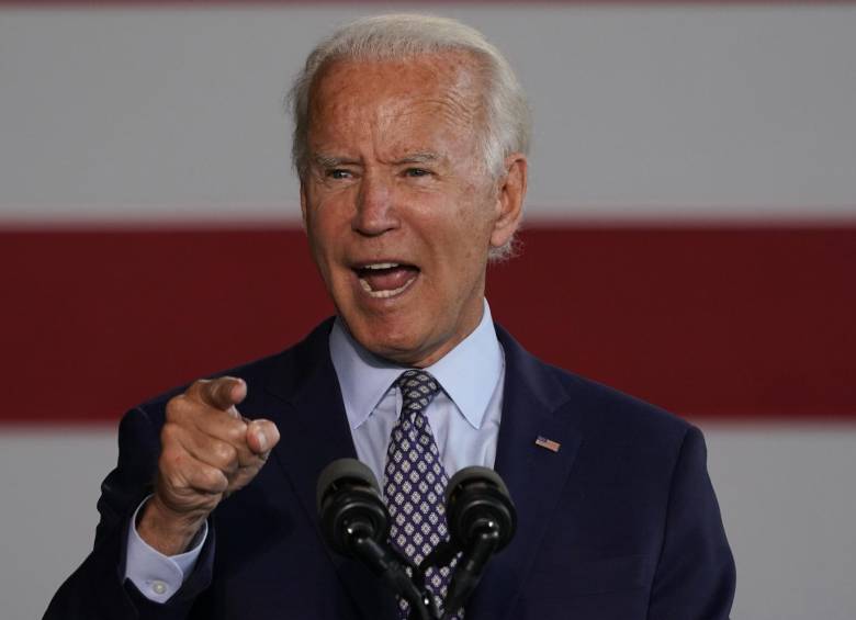 El exvicepresidente de Estados Unidos y líder en las encuestas nacionales rumbo a la elección del 3 de noviembre, eligió dar un gran golpe para relanzar su campaña, sacudida durante más de tres meses por la epidemia de coronavirus, aludiendo a un sector, la economía, en el que va detrás de su rival republicano. Foto: AFP
