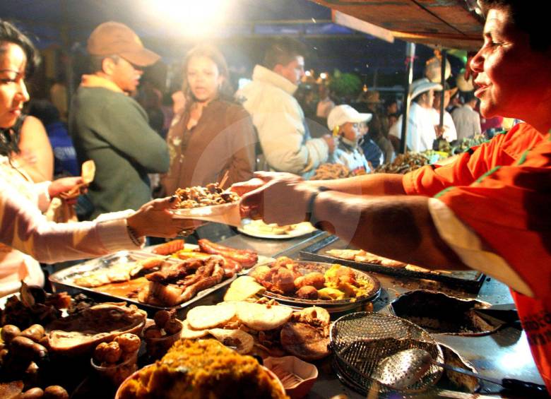 Fiesta de la empanada en San Antonio de Pereira. FOTO JAIME PÉREZ