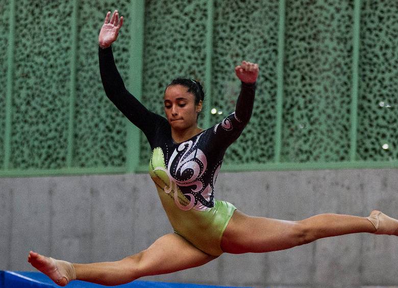 La paisa Ginna Escobar ratificó que es la gimnasta más completa del país. FOTO jaime pérez