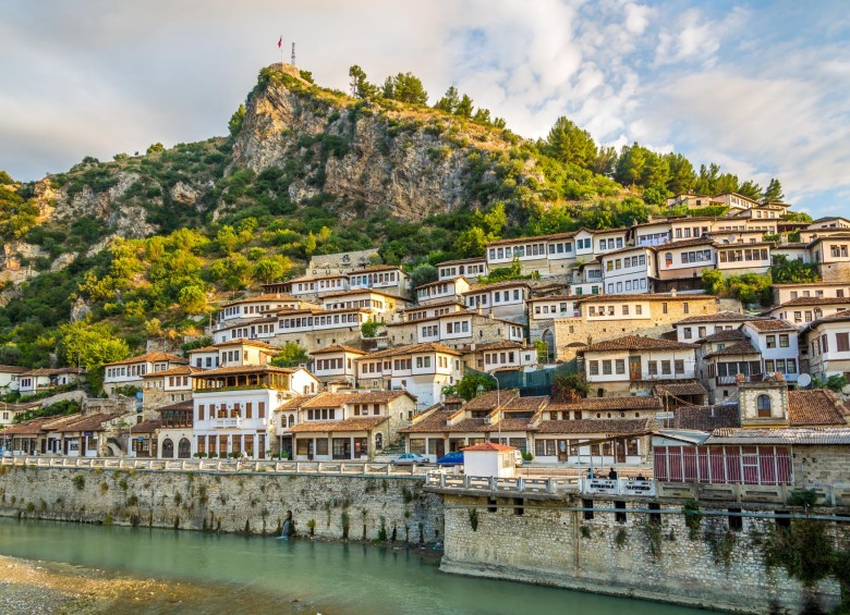 Berat es considerada la ciudad más antigua de Albania. FOTO SSTOCK