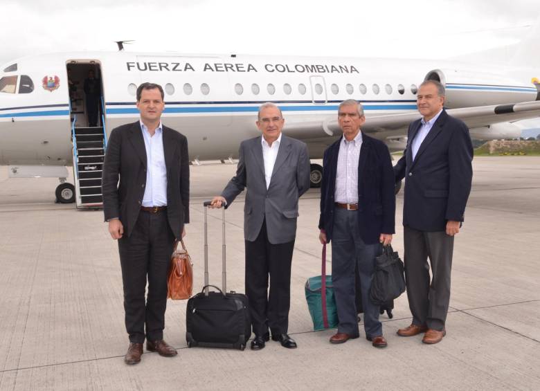 El general Jorge Enrique Mora, delegado de paz del Gobierno en los diálogos con las Farc, volvió este jueves a la mesa de diálogos en La Habana, Cuba. FOTO CORTESÍA