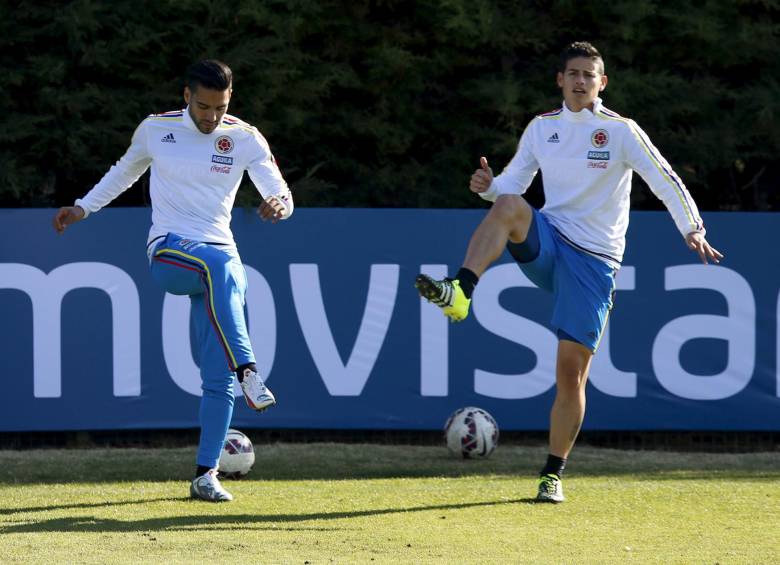 Falcao García y James Rodríguez prometieron mejorar nivel para que Colombia sume. FOTO reuters