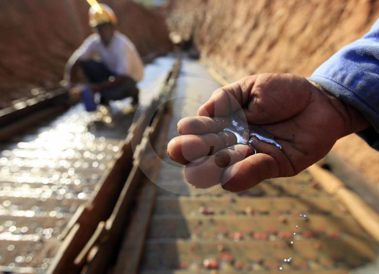 Minas de oro en el Bajo Cauca, donde se ha hecho evidente el uso de mercurio, que puede generar afectaciones a la salud humana de trabajadores y comunidad. FOTO Manuel saldarriaga 