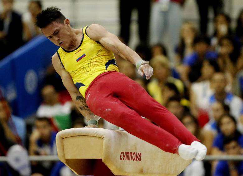 Jossimar Calvo, quien este domingo cumplió 24 años, volverá este martes por más medallas. FOTO EFE
