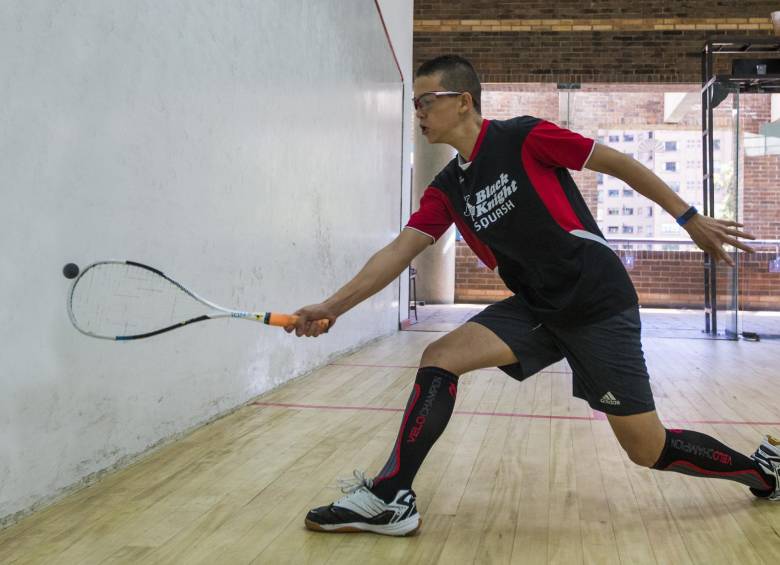Mateo Restrepo, representante de Antioquia en la categoría segunda. Miguel Ángel Rodríguez, carta uno de Colombia en la disciplina, anunció su presencia en el torneo. FOTO julio césar herrera