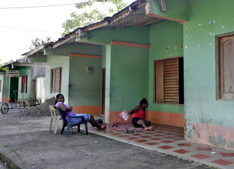Algunos habitantes de Bojayá no asistieron al acto en el que hubo una obra de teatro por los afectados. FOTO Juan Antonio Sánchez
