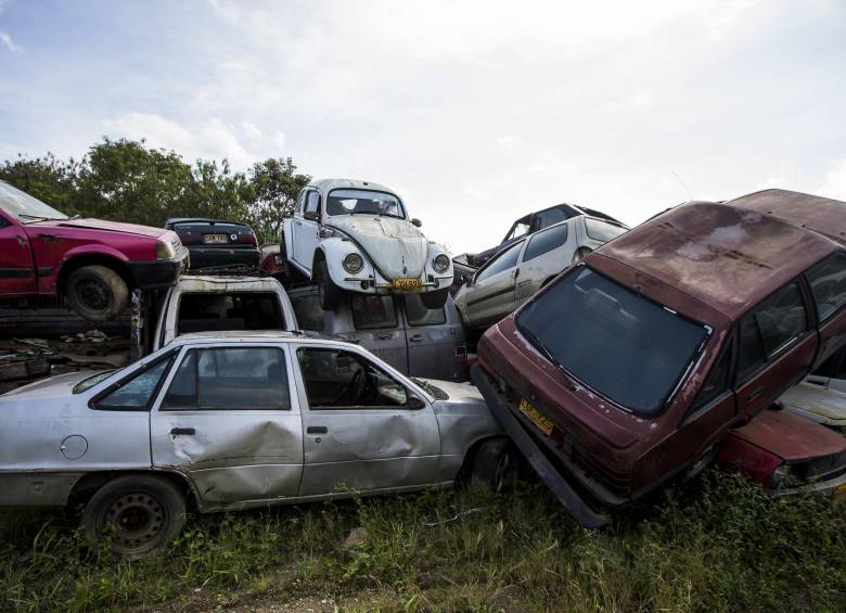 Los carros también tienen su cementerio
