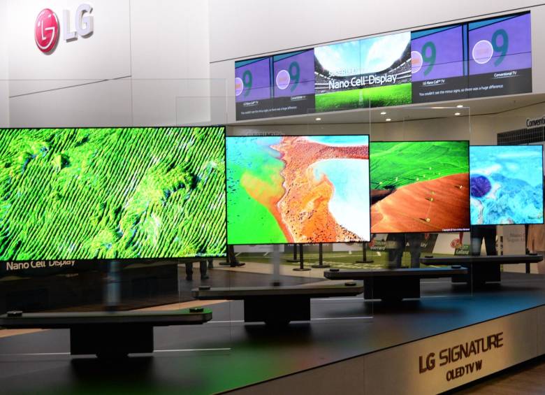 La tecnología artificial en los televisores busca mejorar la experiencia del usuario, permitiendo poder darle órdenes a través del control remoto, por ejemplo. FOTO cortesía lg