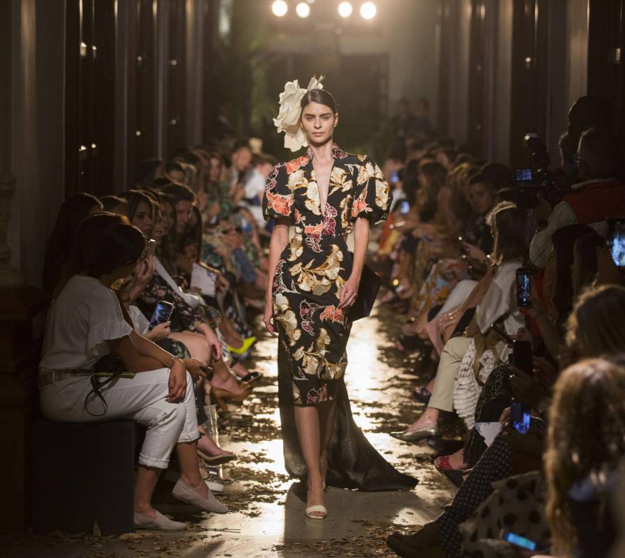 Caprice es el nombre de la colección de Ortiz que refleja a una mujer extrovertida, que prefiere las flores en vez de maquillaje y le encanta andar descalza. FOTO Edwin Bustamante.