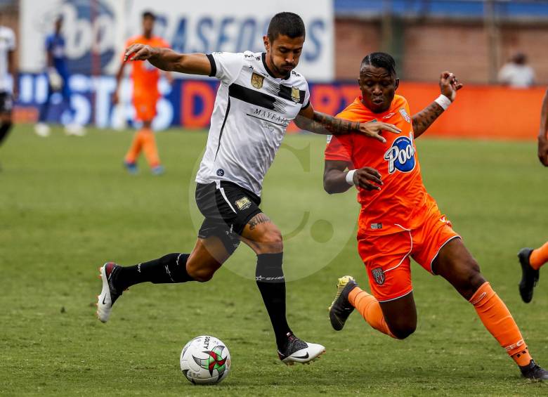 Águilas y Envigado se enfrentan en la primera fecha de la Liguilla. FOTO JAIME PÉREZ