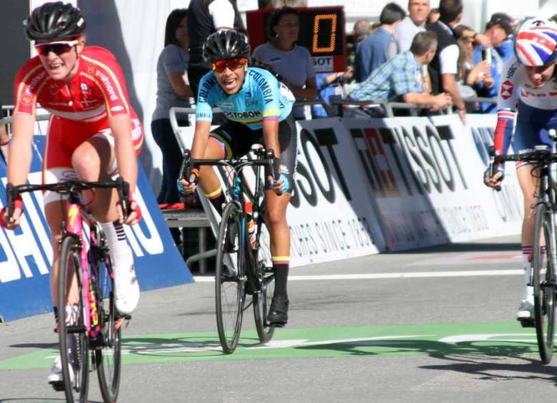 Botero entró en un grupo de 8 corredoras, con tiempo de 1:58.18. FOTO cortesía fedeciclismo